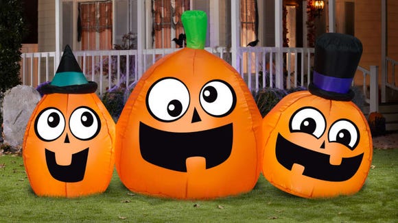 Just TRY not to smile when you look at these pumpkins.