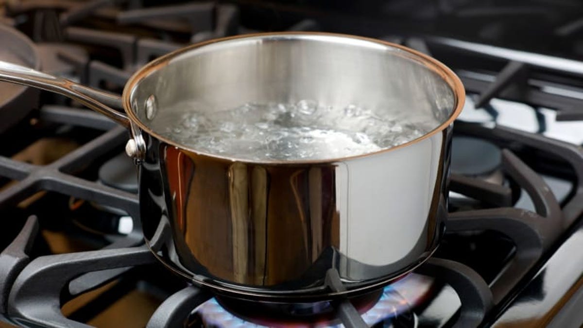 Fact or fiction: Does cold water boil faster? Water's boiling point explained.