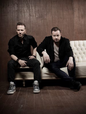 Latin pop duo Sin Bandera, made up of singer-songwriters Noel Schajris and Leonel García, will perform at 8 p.m. Friday at the El Paso County Coliseum