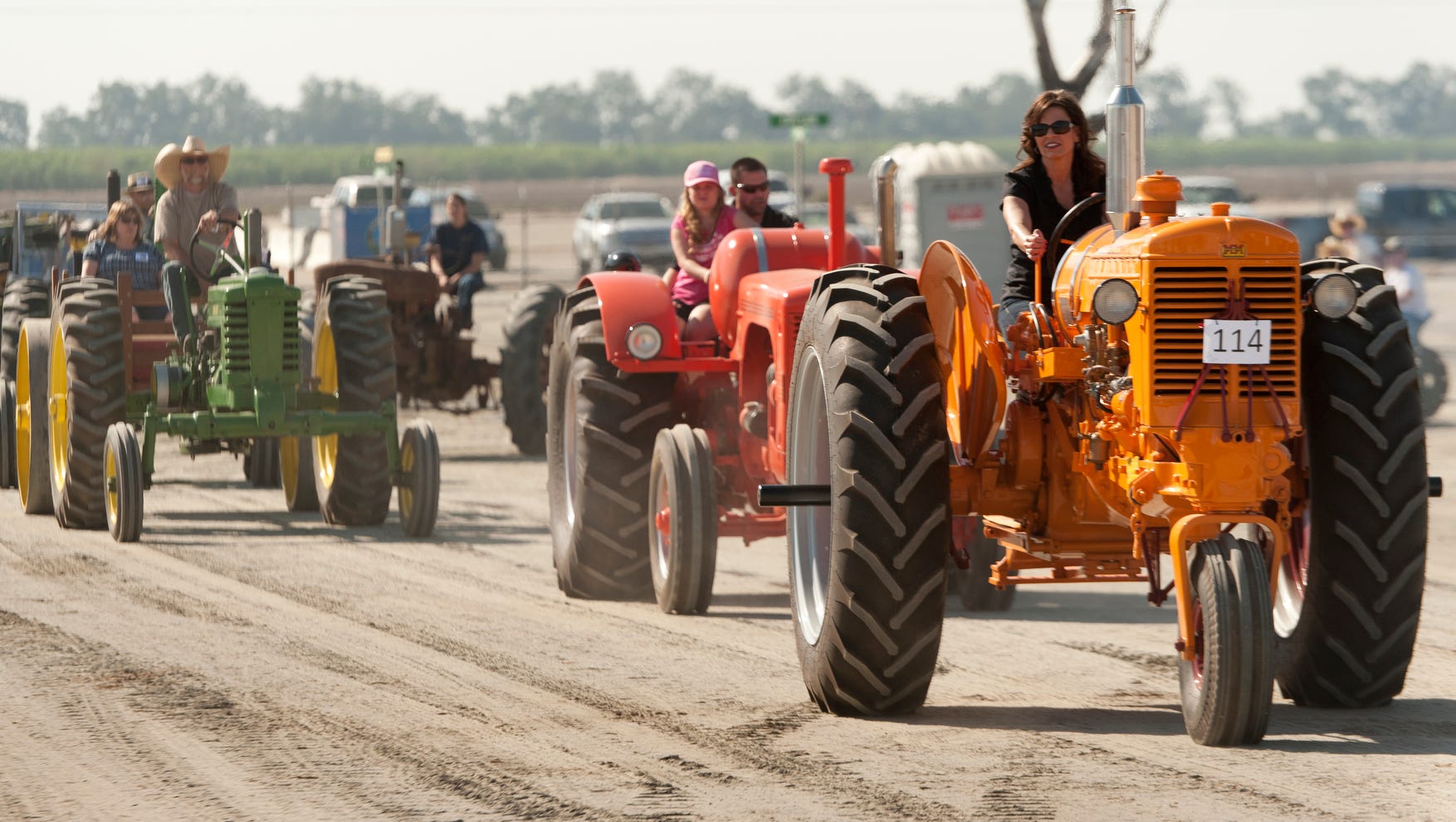 Antique Farm Equipment Show comes to Tulare