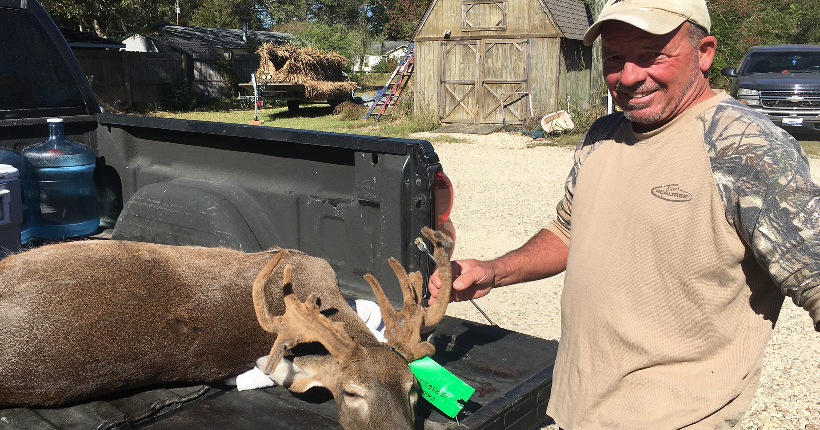 Freaks of nature 4 of the strangest deer found in Mississippi