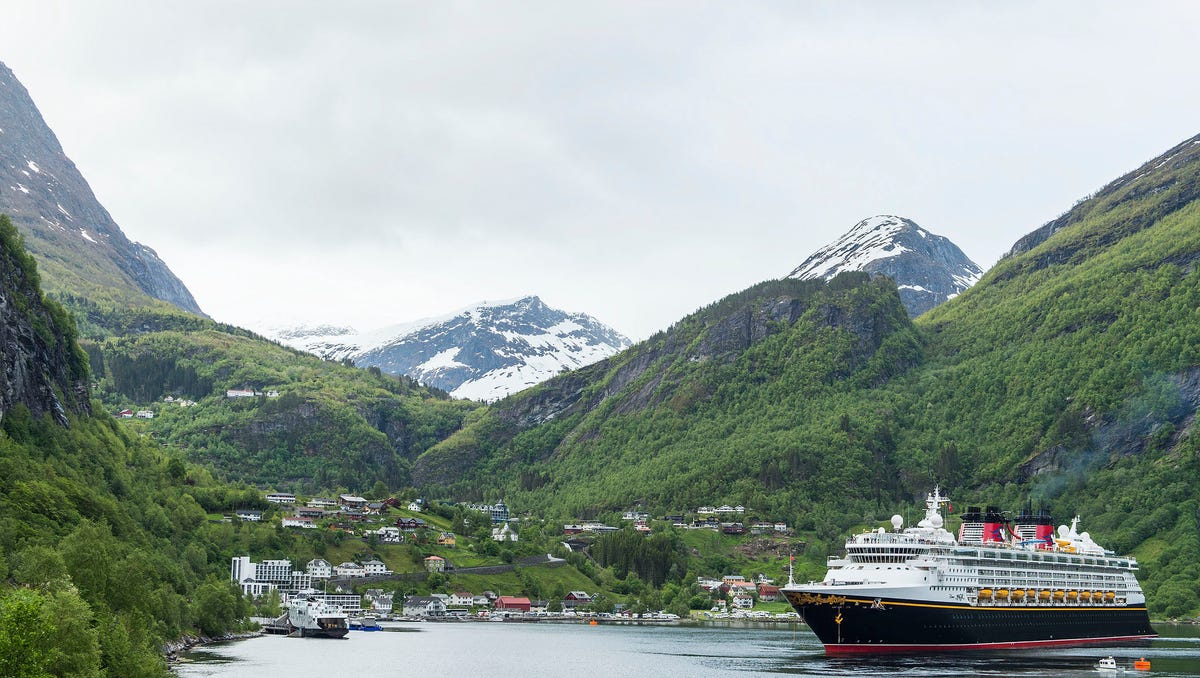 Photo tour Cruising the Norwegian Fjords with Disney