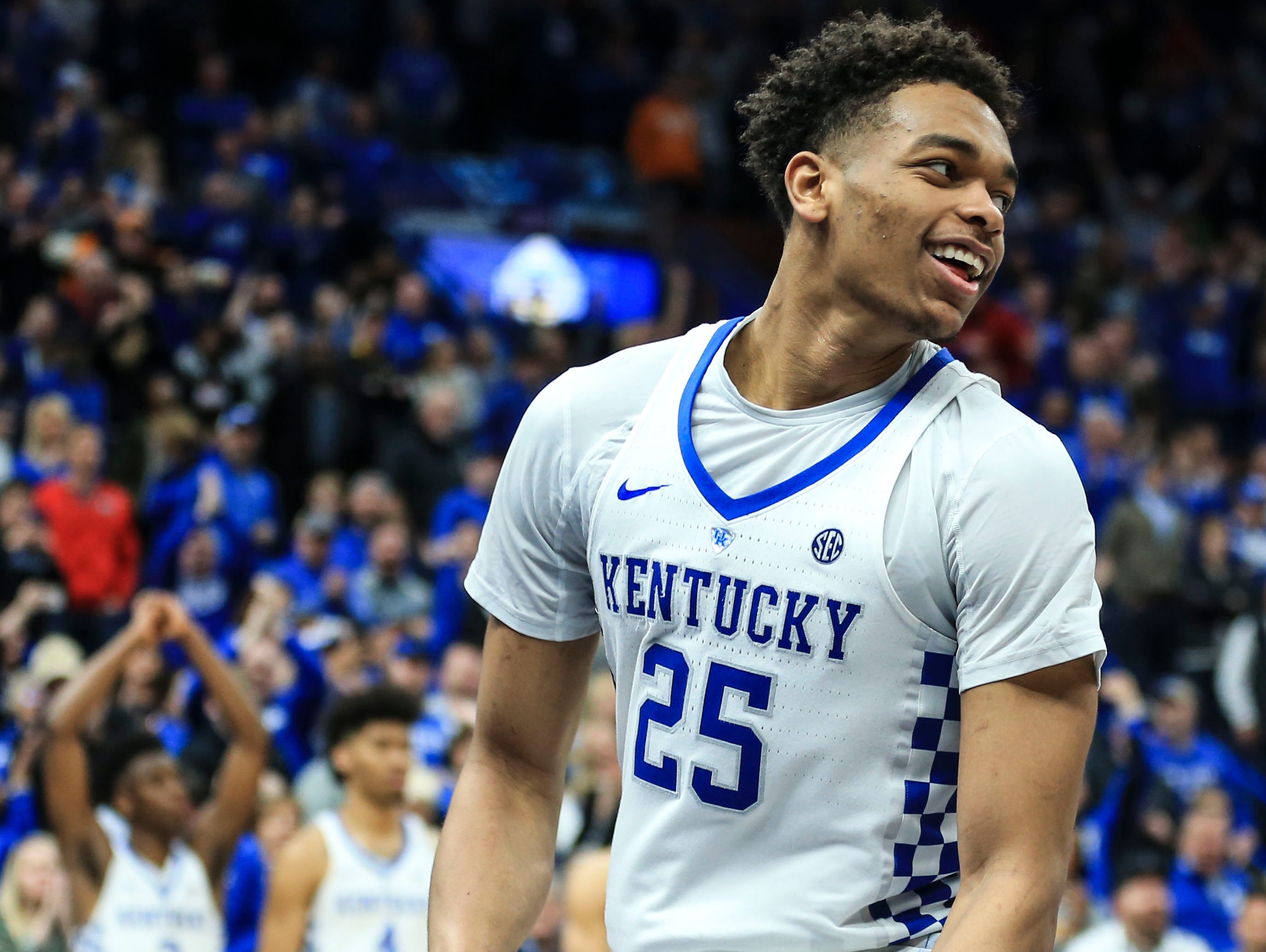 Kentucky basketball freshman PJ Washington entering NBA draft, but