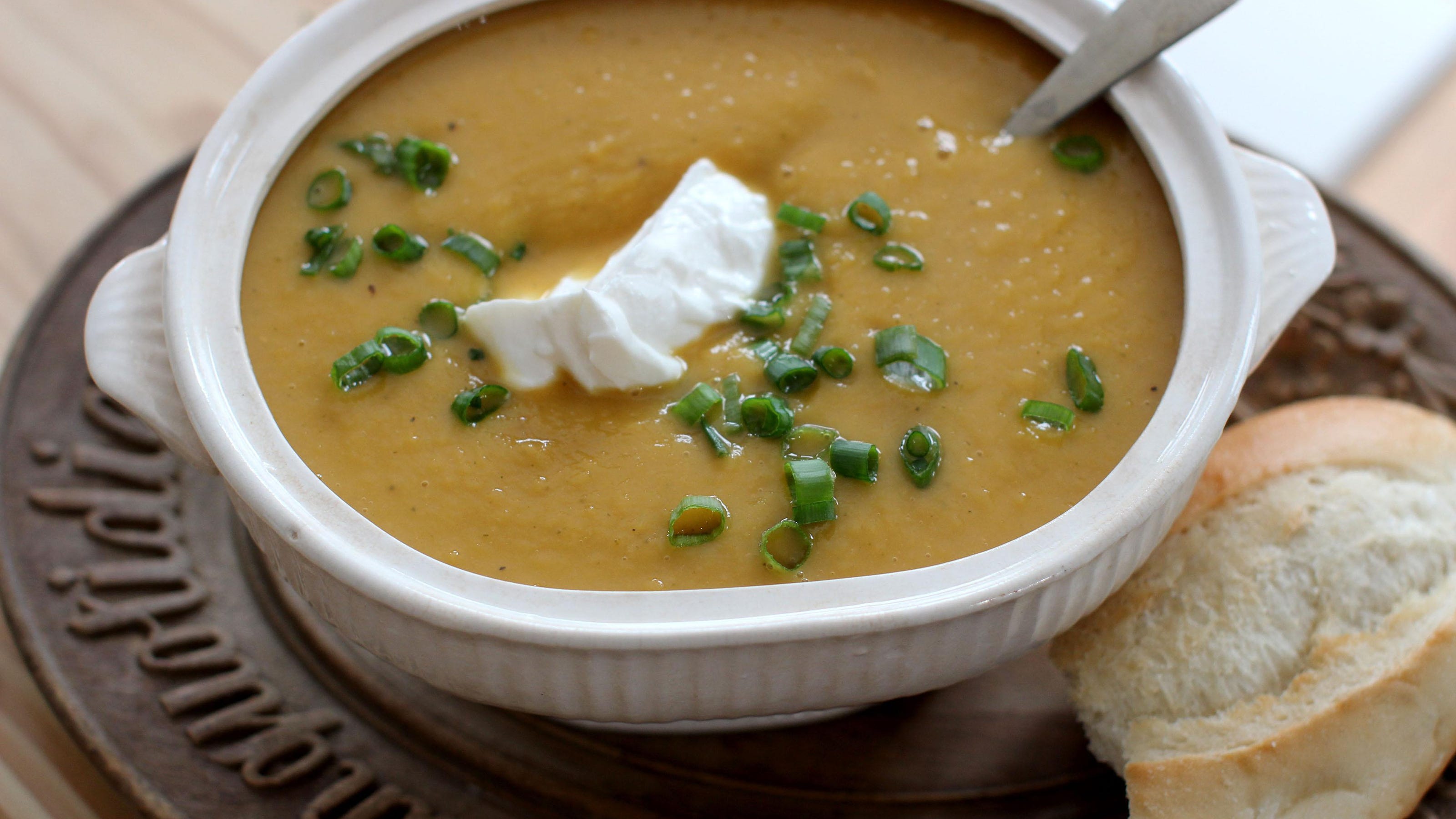 Суп из батата. Крем суп из батата. Суп из ikea. Чаудер (блюдо). Суп странный.