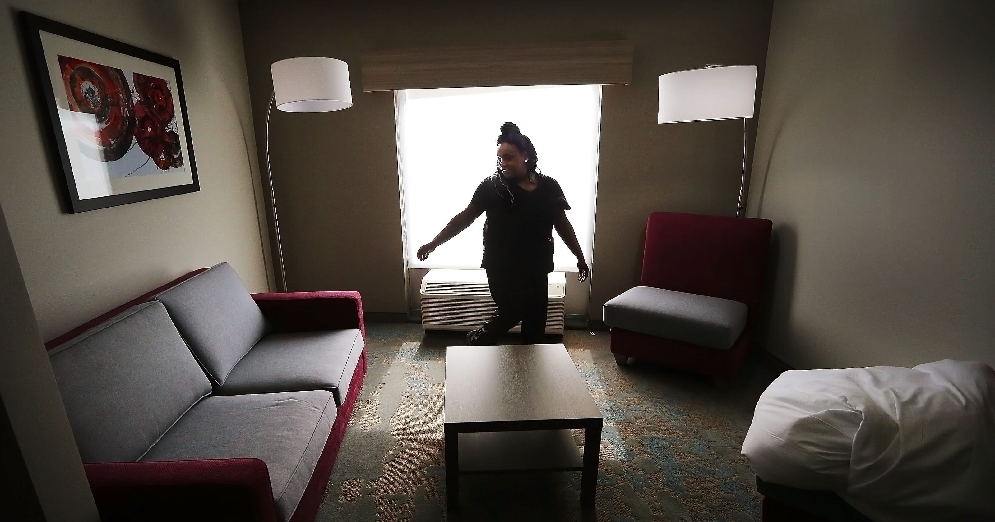 Holiday Inn Express Opens Near Graceland
