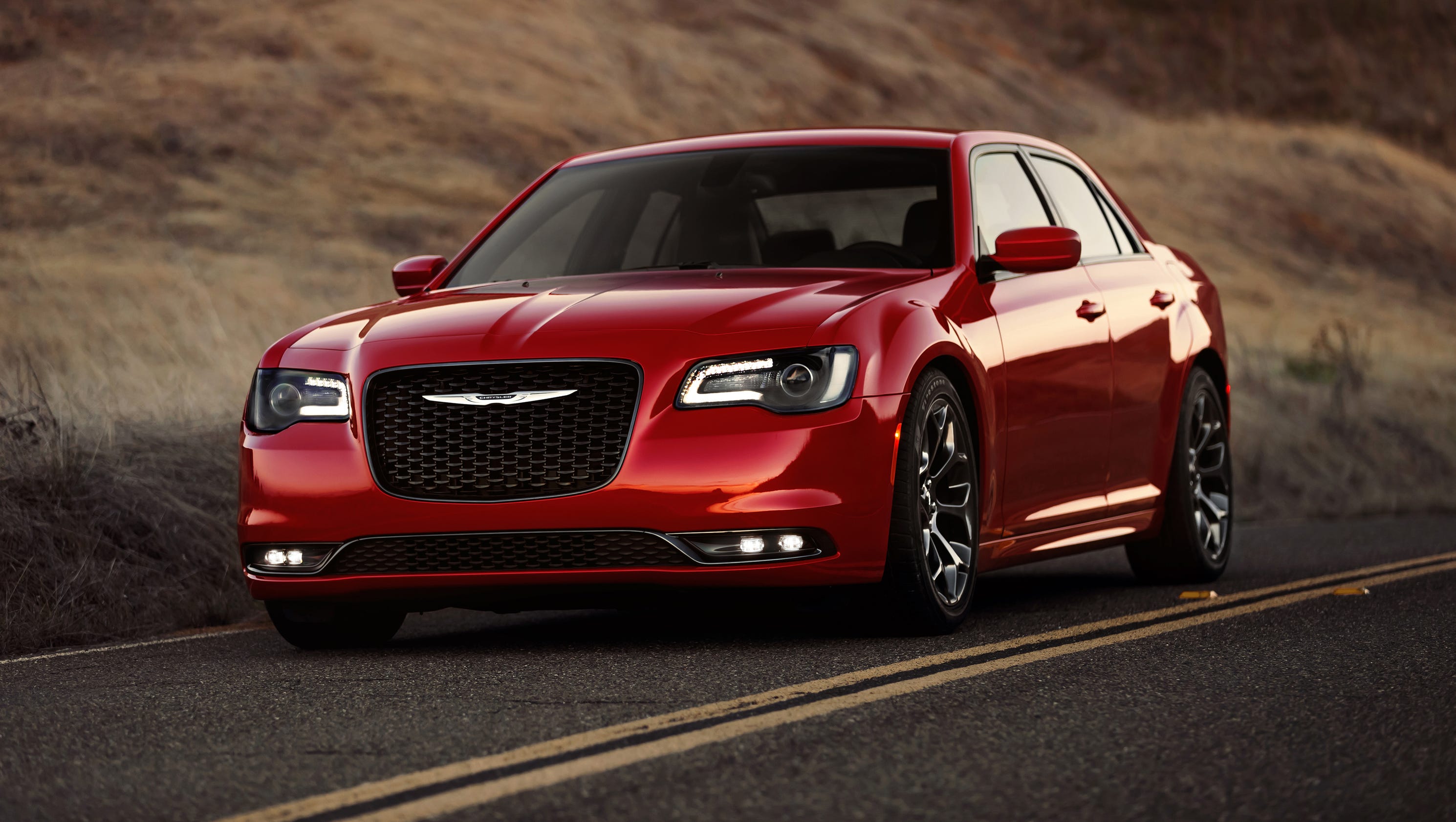 Test Drive: Chrysler 300 gets bolder, more fun