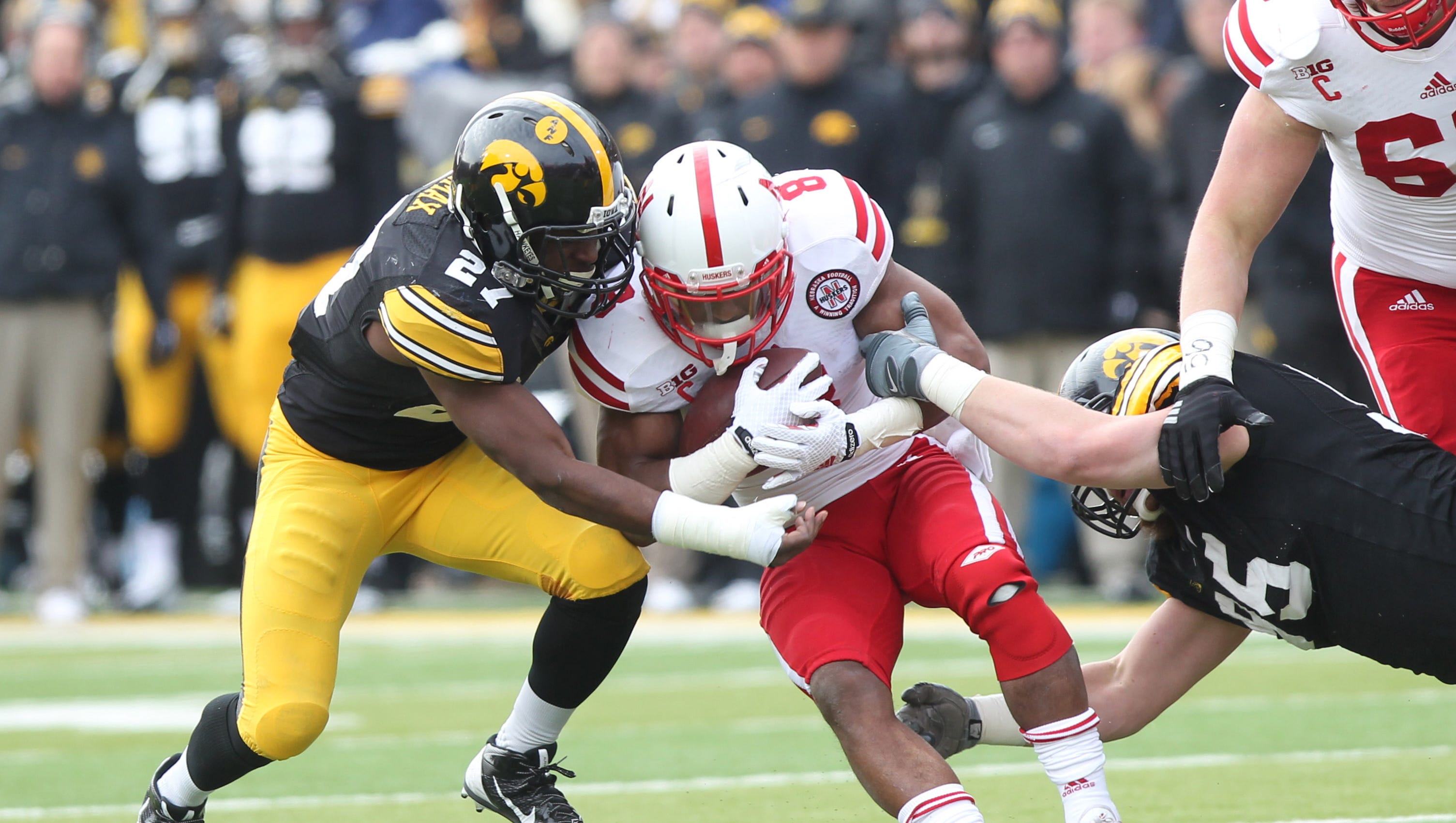 Nebraska Rallies To Beat Iowa 37 34 In Ot