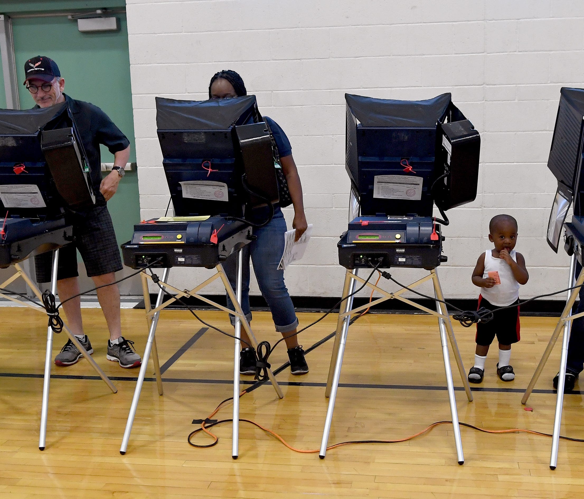 Voters cast their ballots at voting machines at on Election Day, November 8, 2016 in Las Vegas, Nevada.