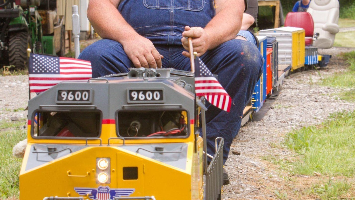 All Aboard Hobbyist Builds 800 Foot Rideable Mini Train Track In