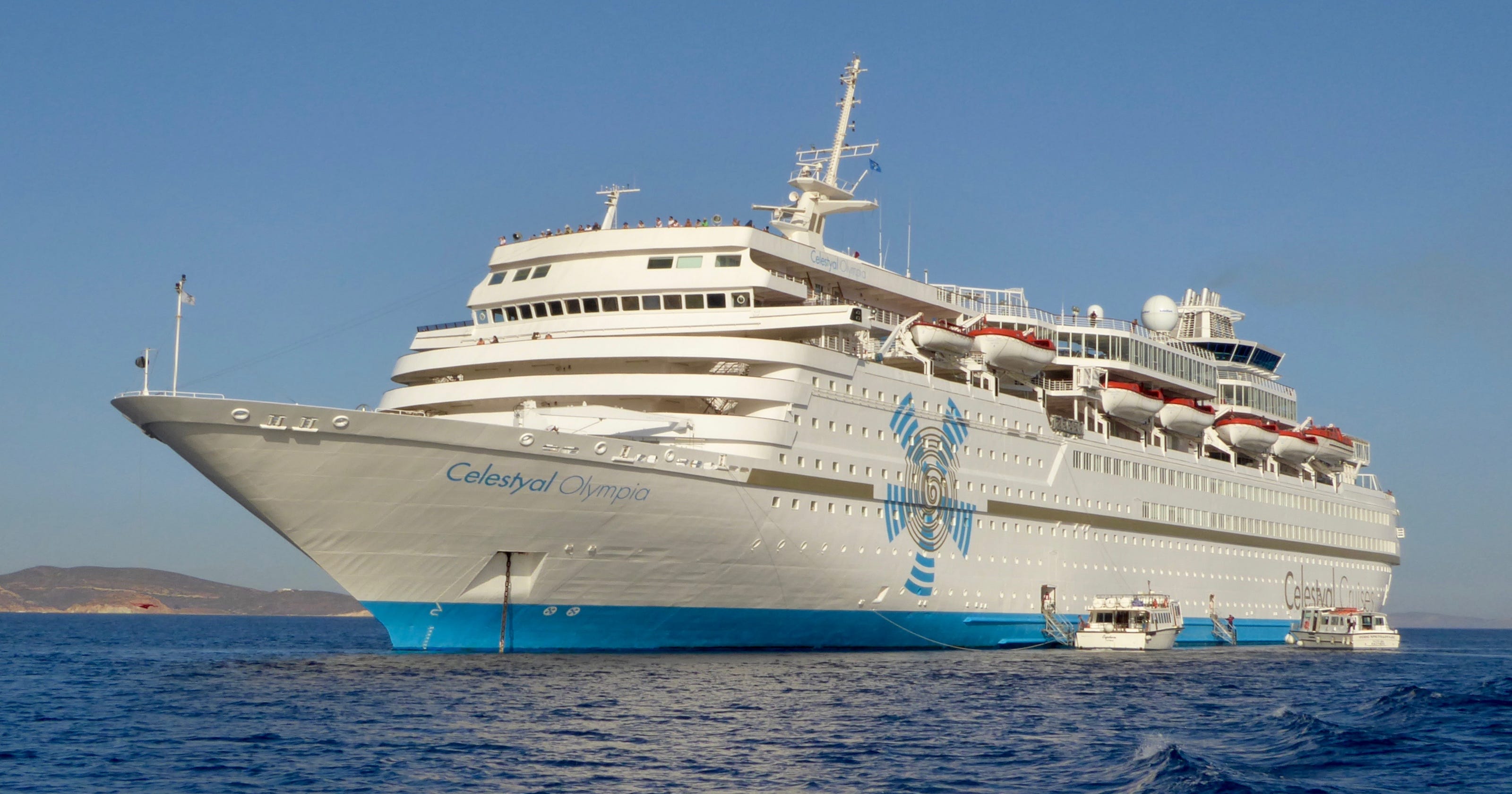 cruise ship in greece today