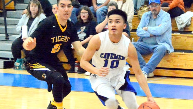 Carlsbad hosts Alamogordo in District 4-6A action on Friday. The Cavemen won, 58-50.