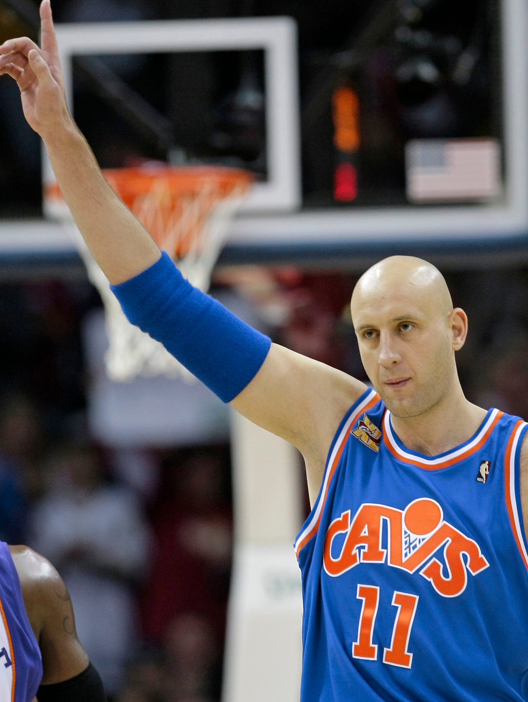 Zydrunas Ilgauskas to have jersey retired by Cleveland Cavaliers