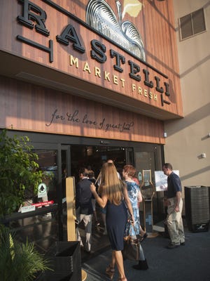 Rastelli Market Fresh is ringing in the season with some free tastings and coffee.