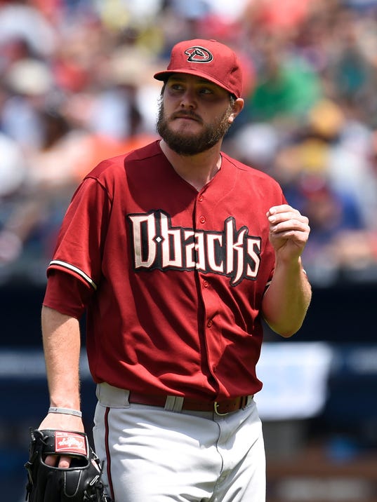 Wade Miley, Red Sox agree to 3-year, $19.25M deal