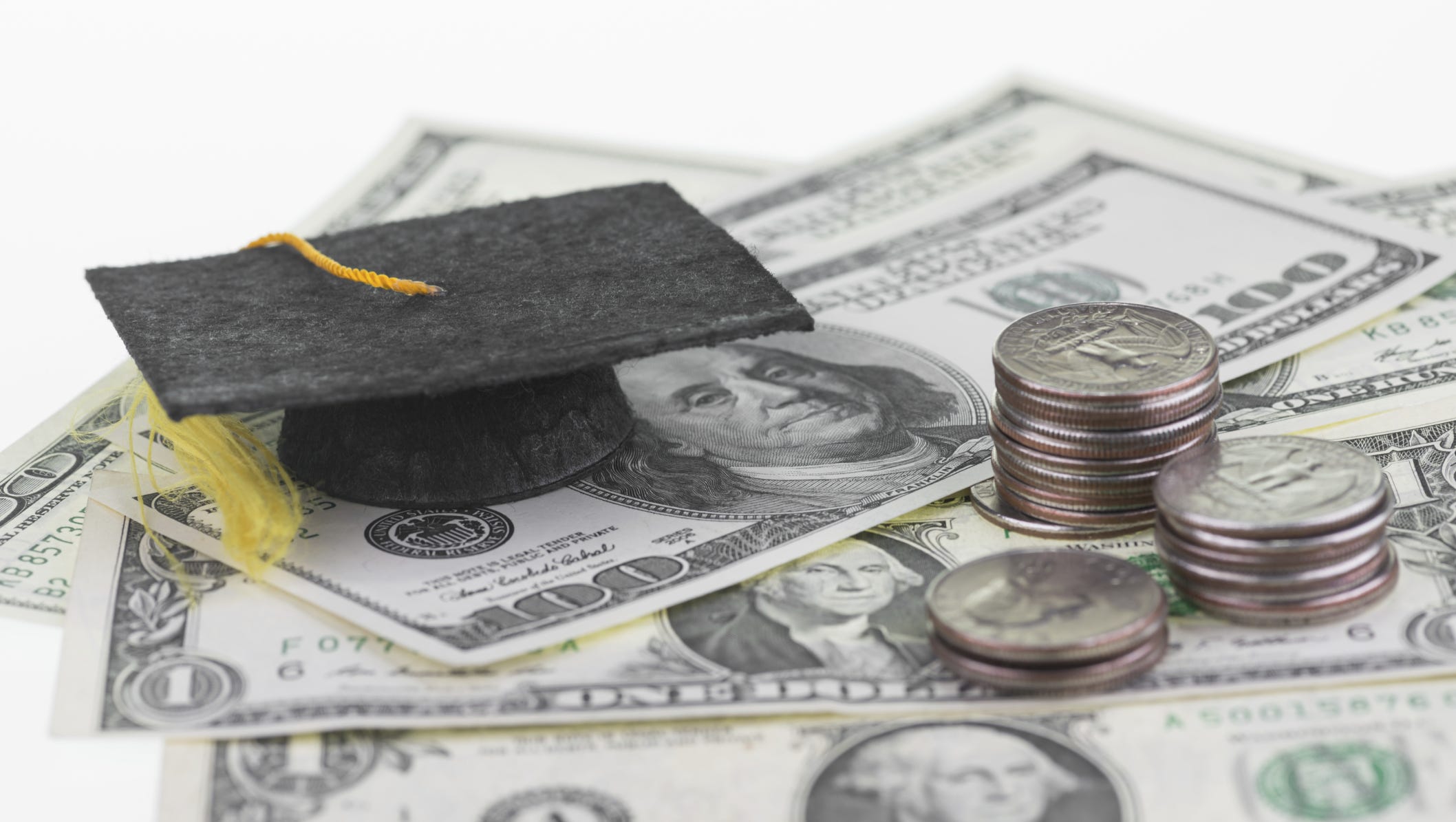 How to Get Grants for Living Expenses During College