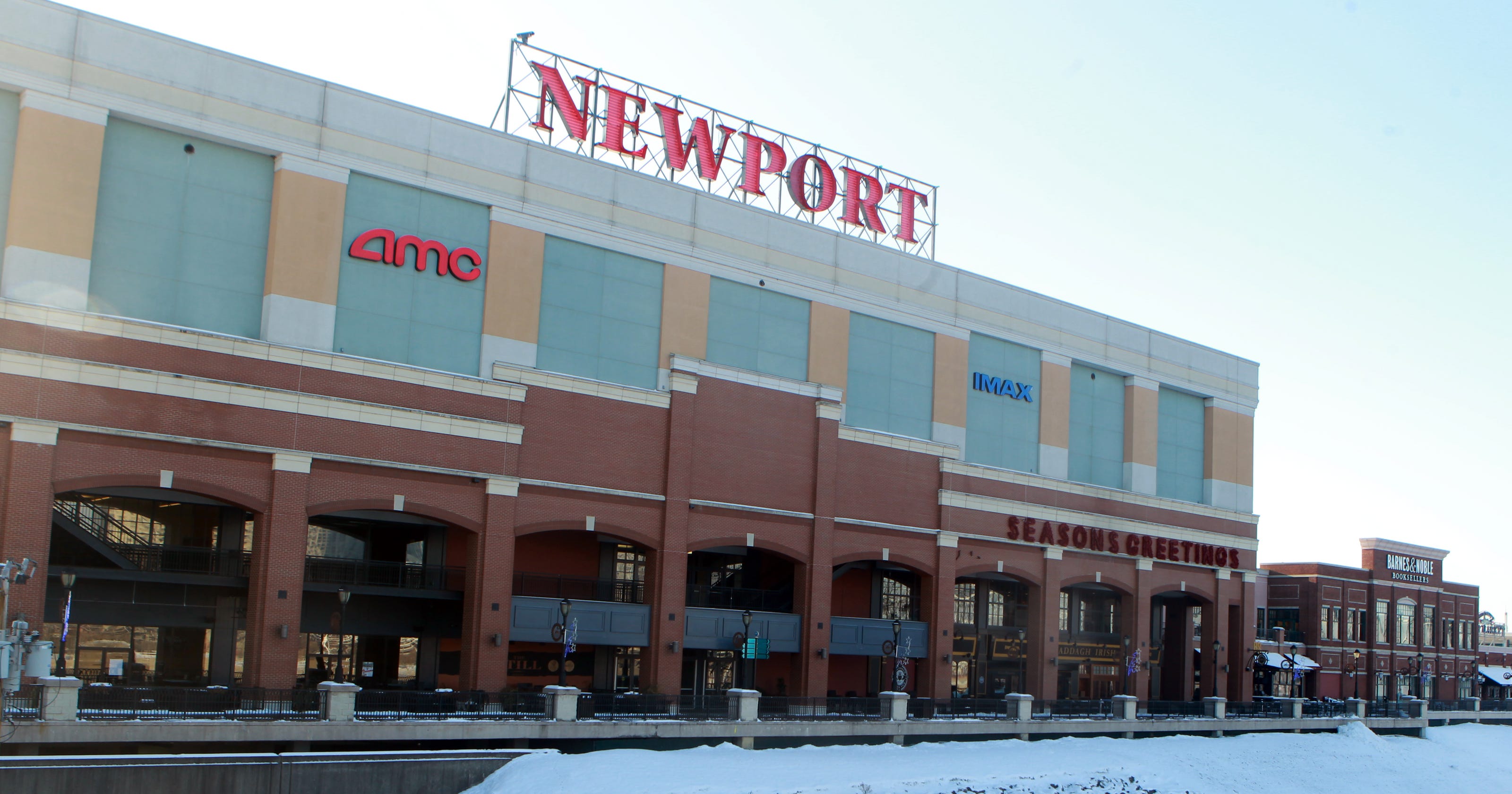 New Clothing Retailer Opens At Newport On The Levee