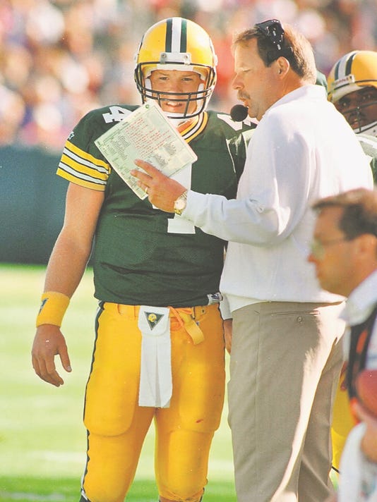 Packers Qb Brett Favre S First Career Win Reliving It 25 Years Later