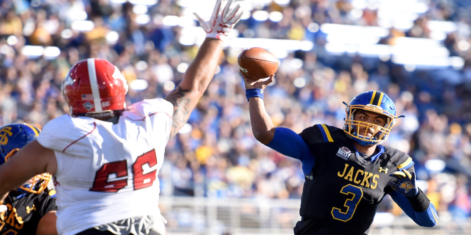South Dakota State Football Loaded Jacks Have Sky High Hopes For 2017