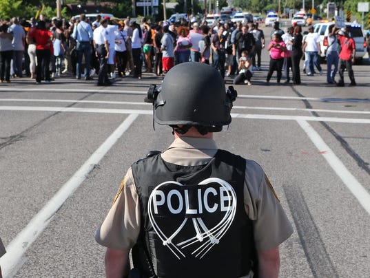 Two reporters arrested in Ferguson Mo