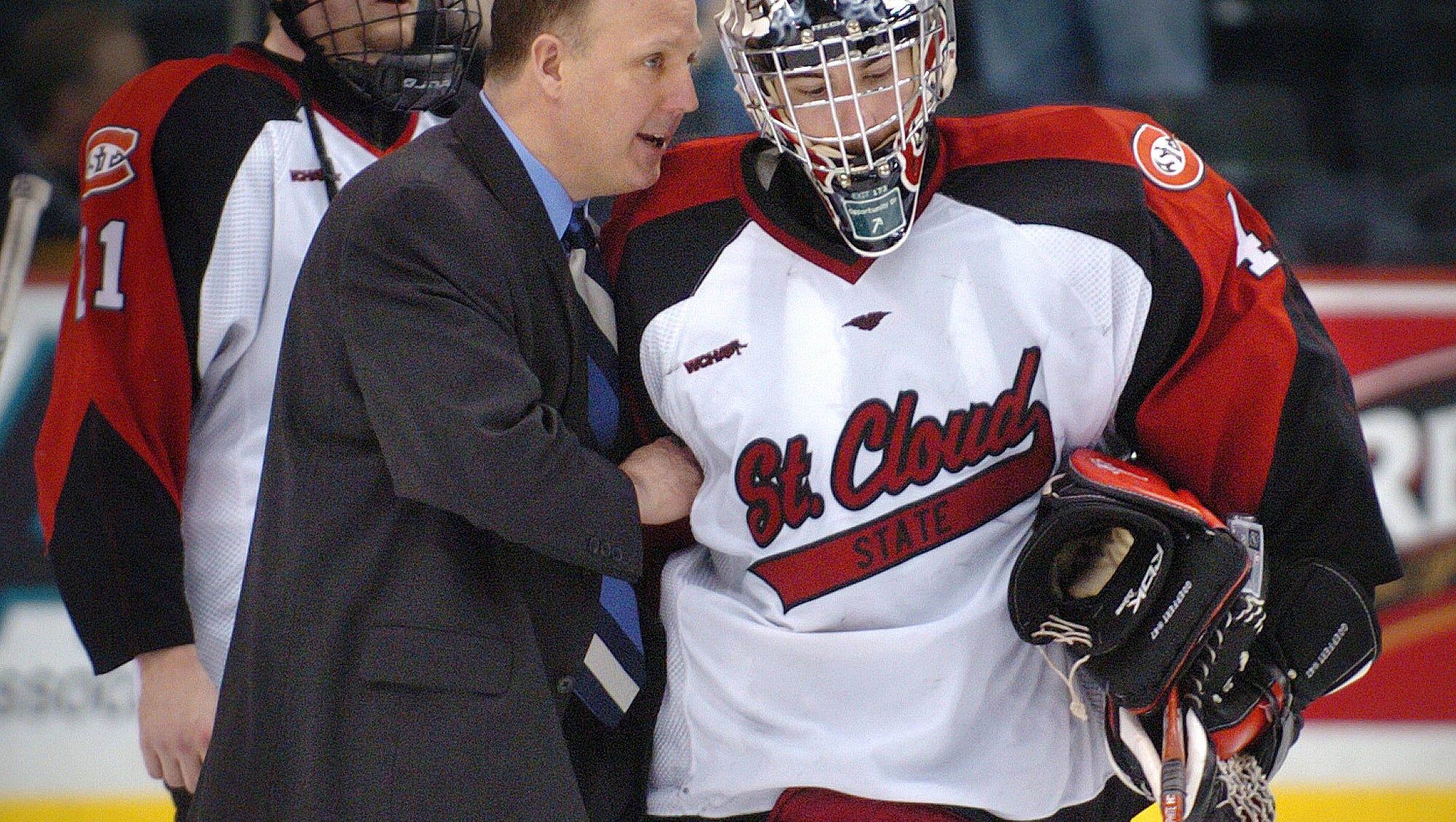 motzko-formally-introduced-as-gophers-head-men-s-hockey-coach