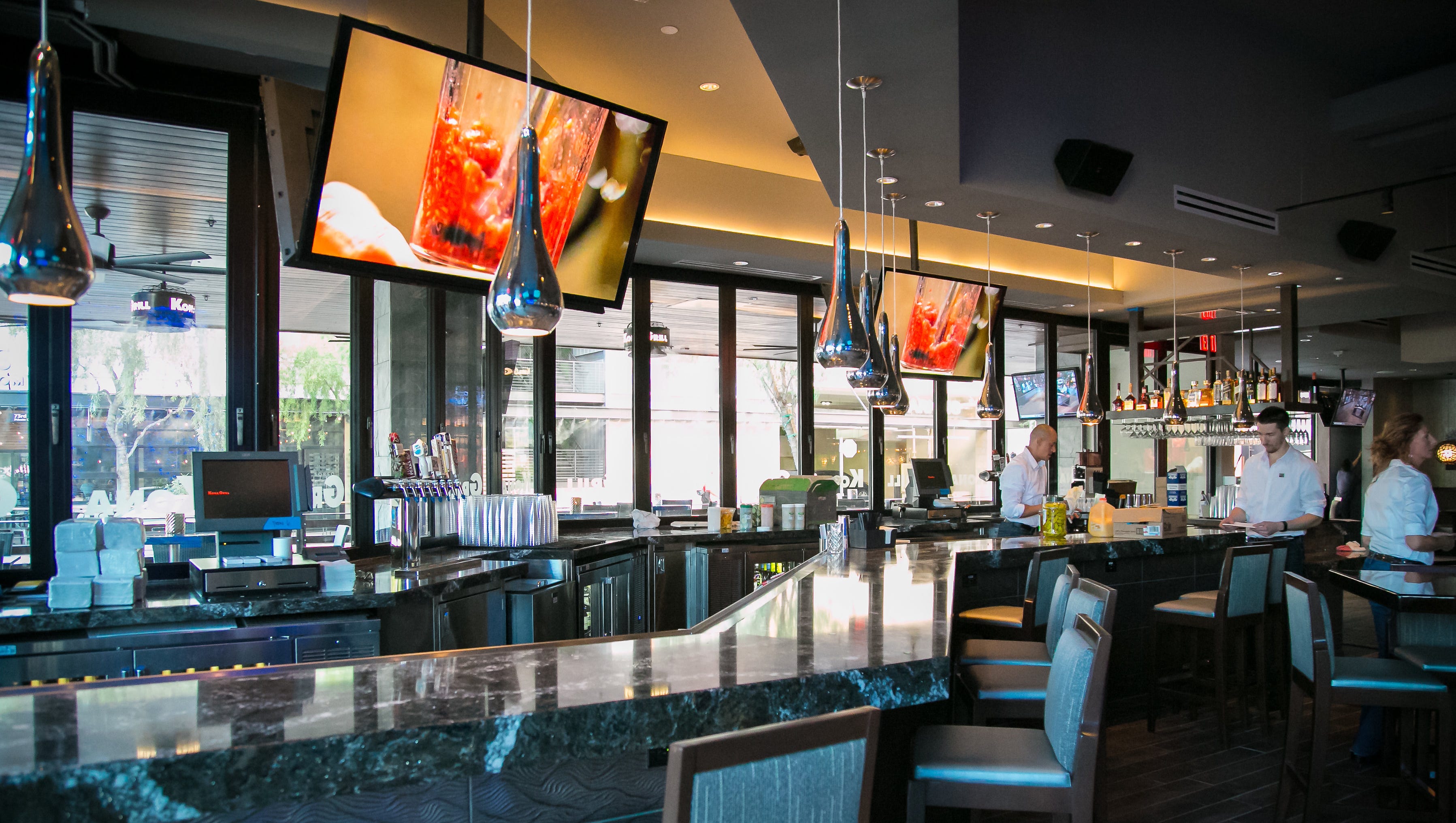 Kona Grill opens restaurant and test kitchen at Scottsdale Quarter