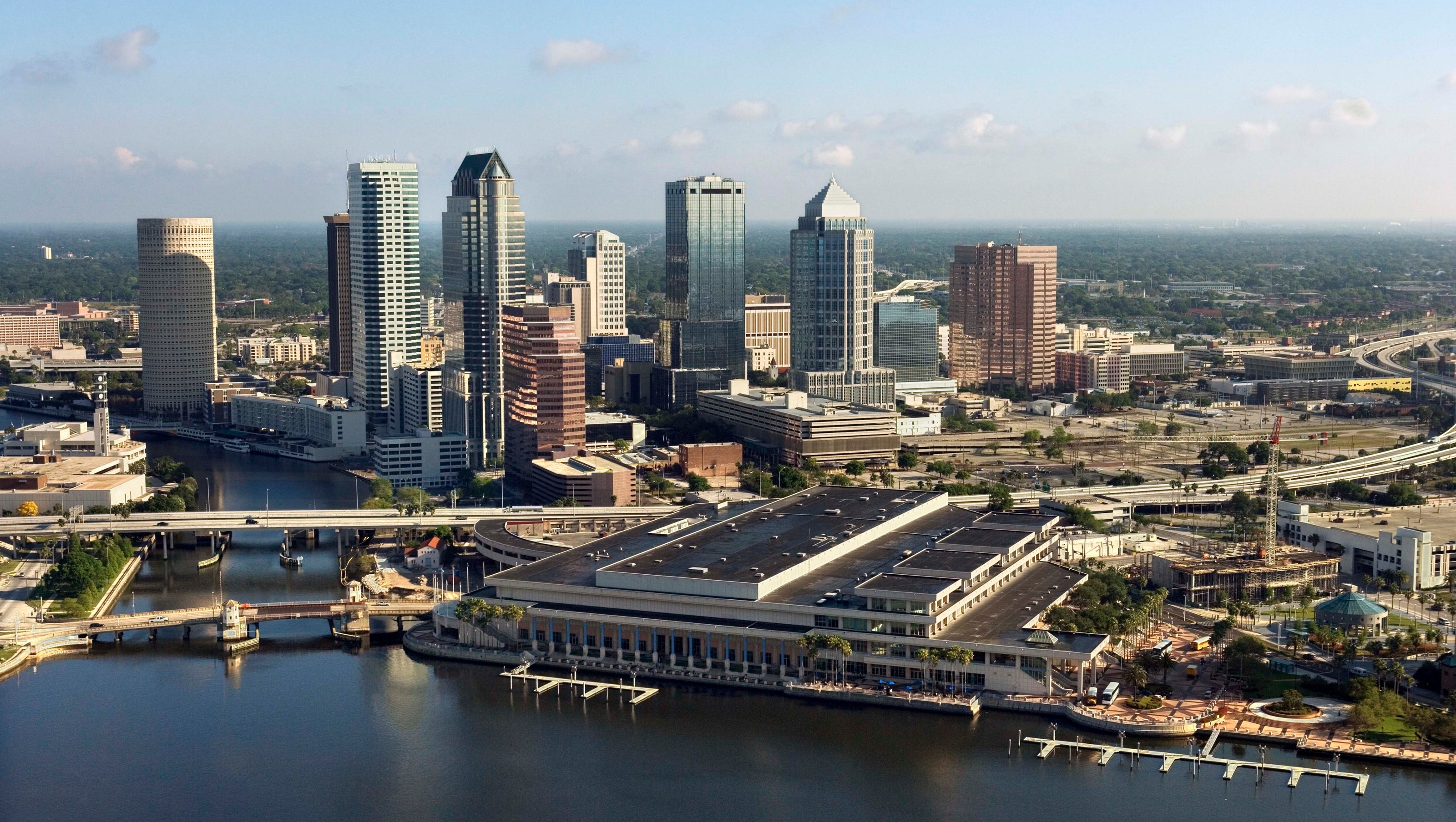 All eyes are on Super Bowl host city Tampa, Florida: Here are 10 famous pla...