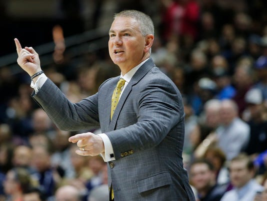 Ucf Fires Head Basketball Coach Donnie Jones