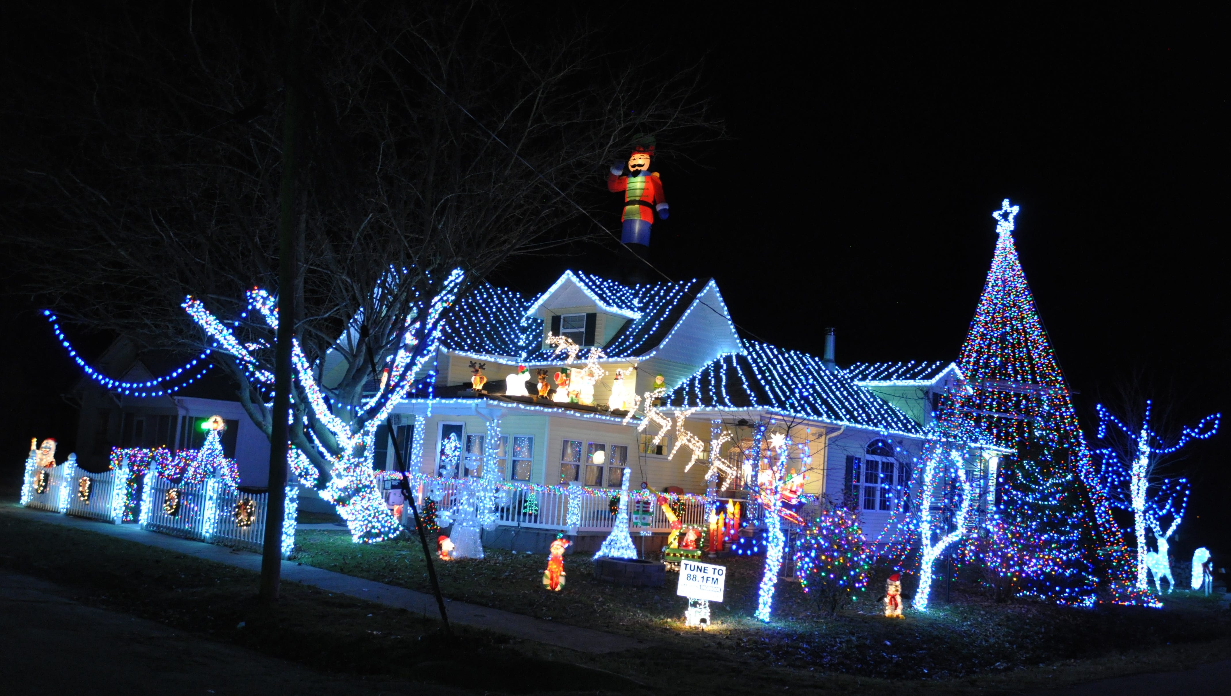 Christmas Lights Springfield Or 2022 Where To Find The 21 Best Christmas Light Displays In Springfield