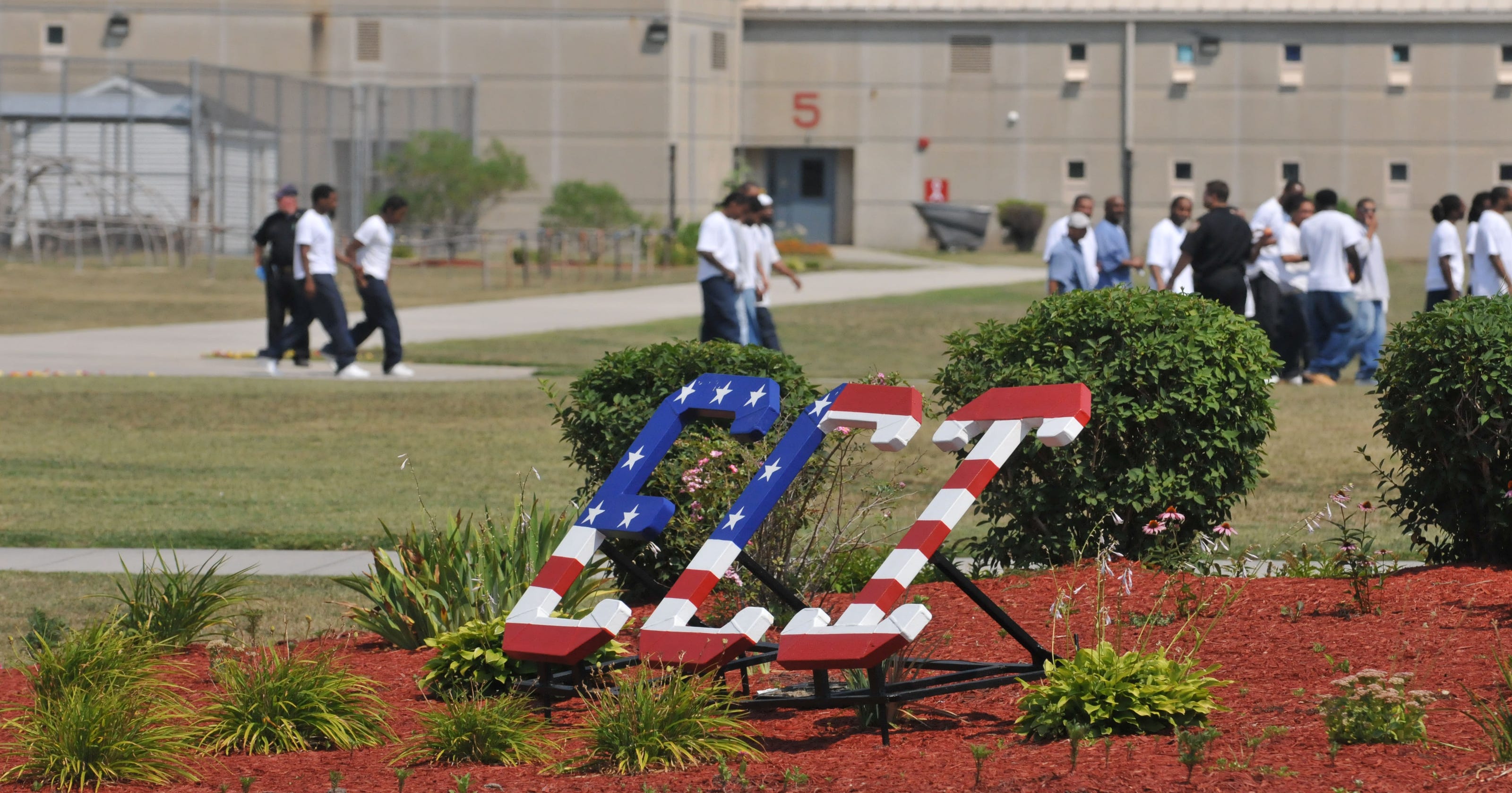 80 at Maryland prison indicted in 'deeply rooted' smuggling ring