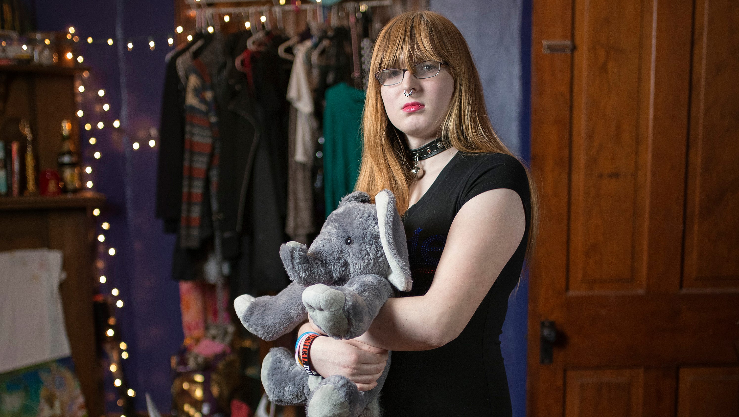 Girl Pleasuring Herself Dildo