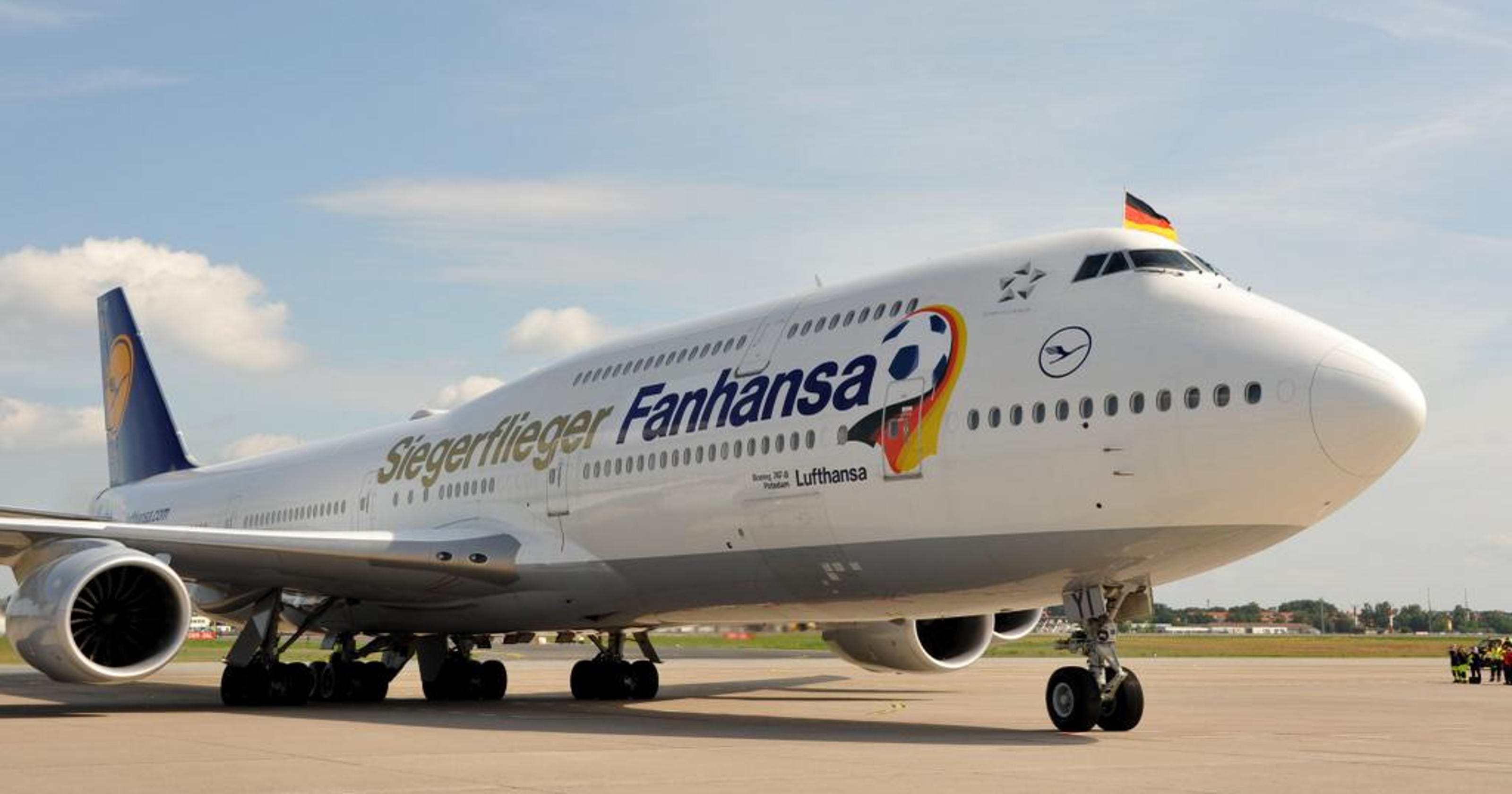 Lufthansa rolls out World Cup 747 livery for soccer champs