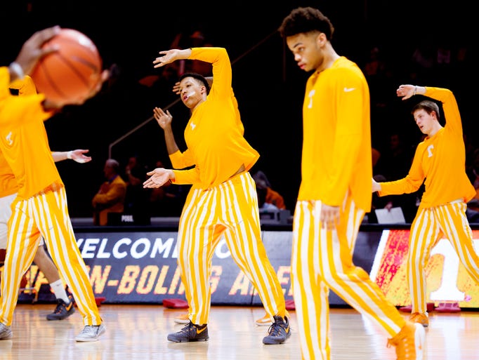 Photos Tennessee basketball's warmup routine