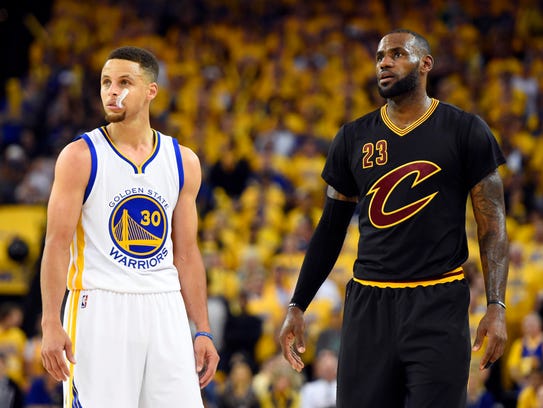 LeBron James and Stephen Curry during the third quarter