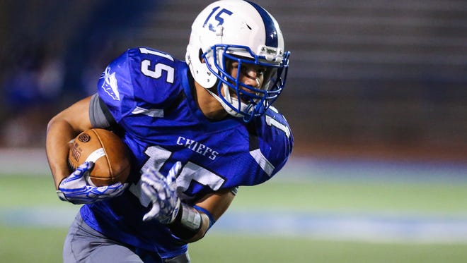 Lake View's Johnny Espinosa had four catches for 107 yards and a touchdown in the Chiefs' 62-21 loss at Lubbock Monterey on Friday, Oct. 27, 2017.