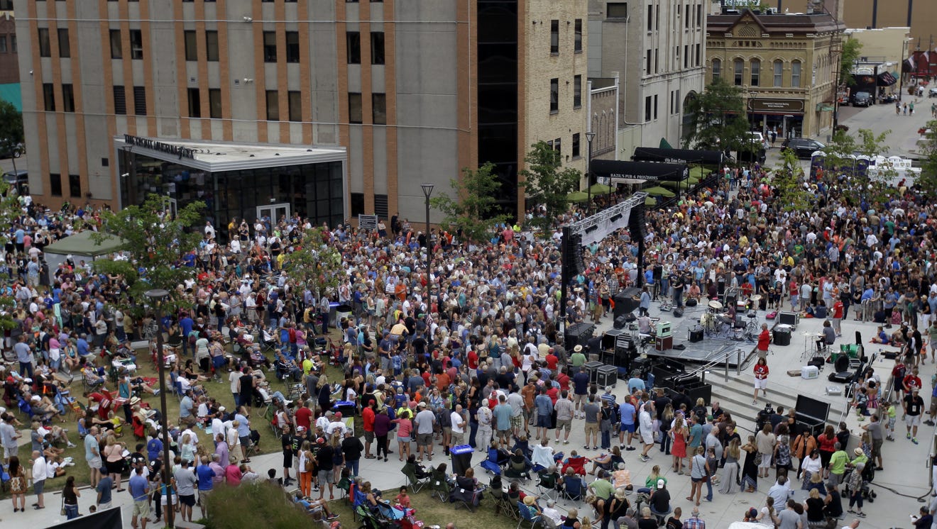 Downtown Appleton With concerts, farm market, peak season's here