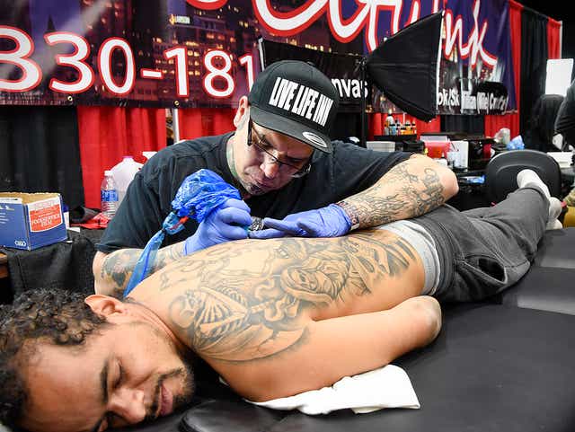 Tattoo Artists Devotees Converge In Downtown St Cloud