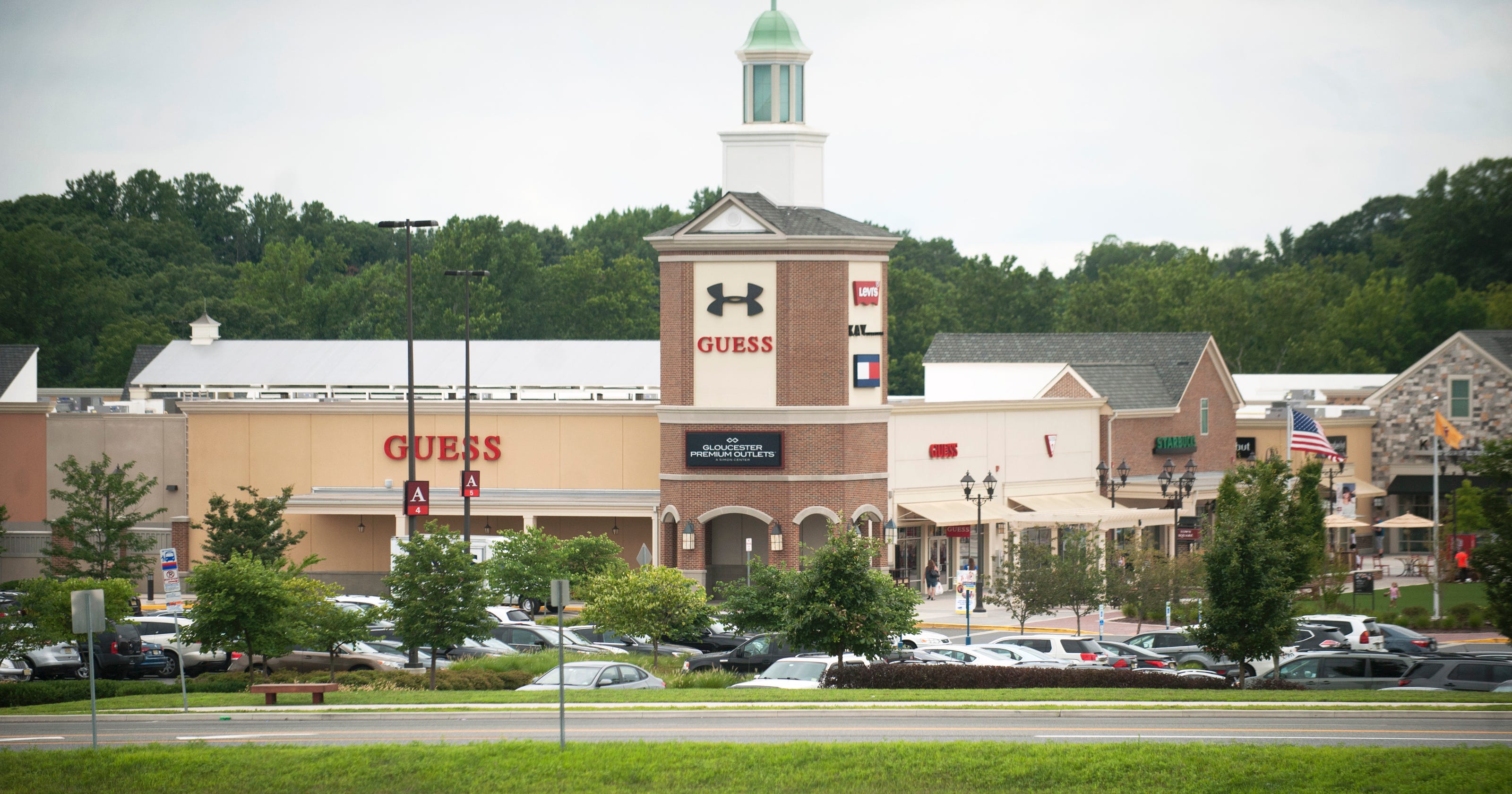 Gloucester Premium Outlets: Fanatics by Lids, UGGs, Children&#39;s Place