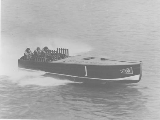 Chris-Craft common these selected images and advertisements