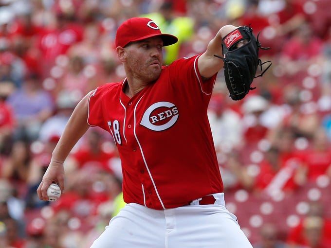 Jan. 19: The Reds traded RHP Dan Straily to the Marlins