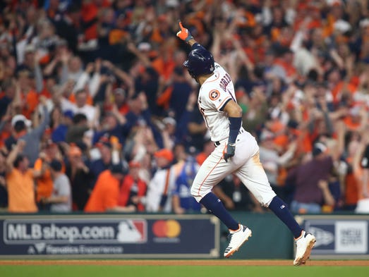 Game 5 at Minute Maid Park: Houston Astros shortstop