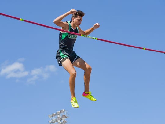 Mondo Duplantis shatters college record, wins SEC Indoors ...