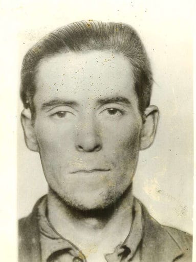 31 photos: Clyde, Barrow gang shootout near Dexter, Iowa, in 1933