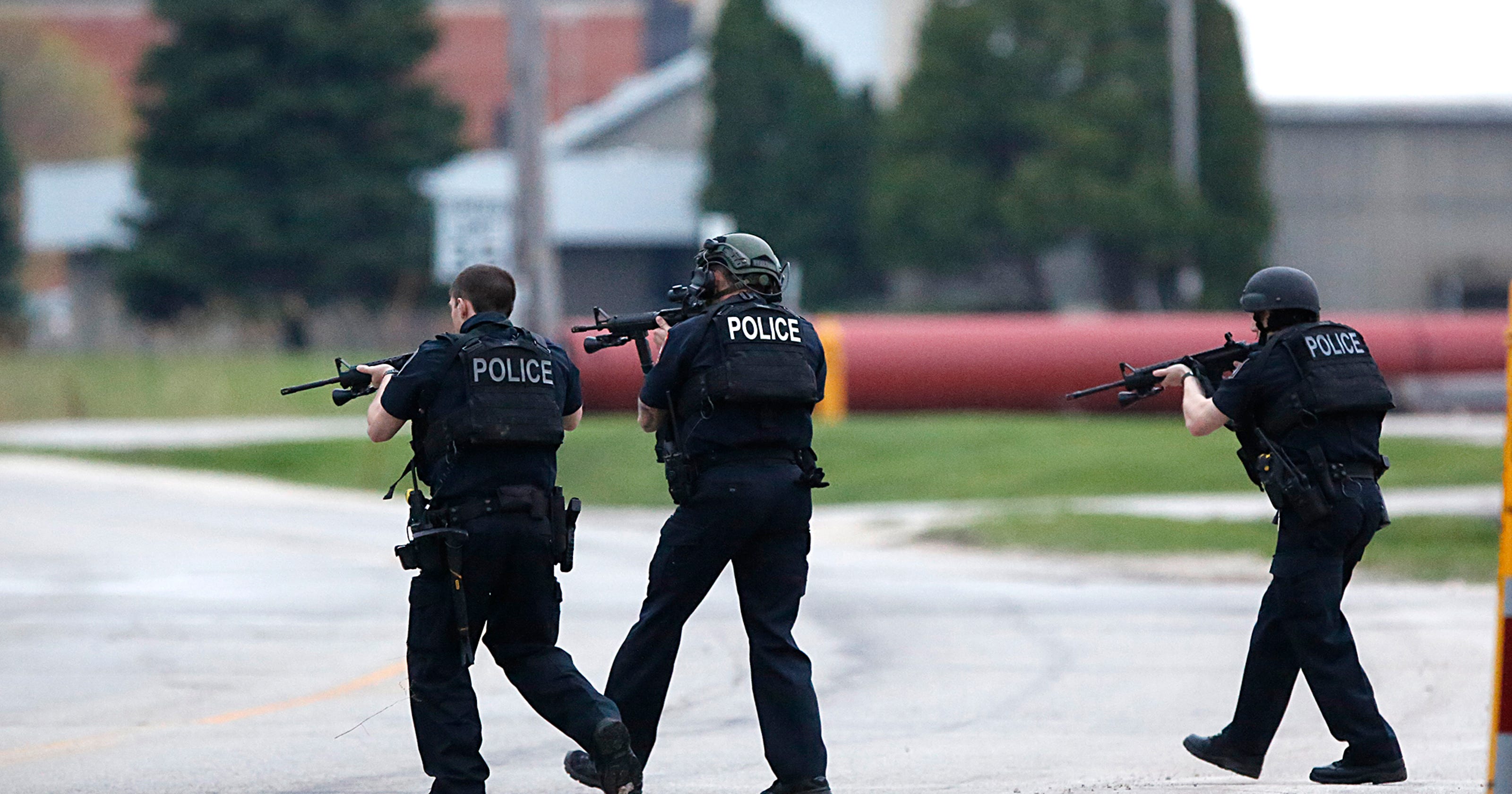 Domestic dispute draws large police presence
