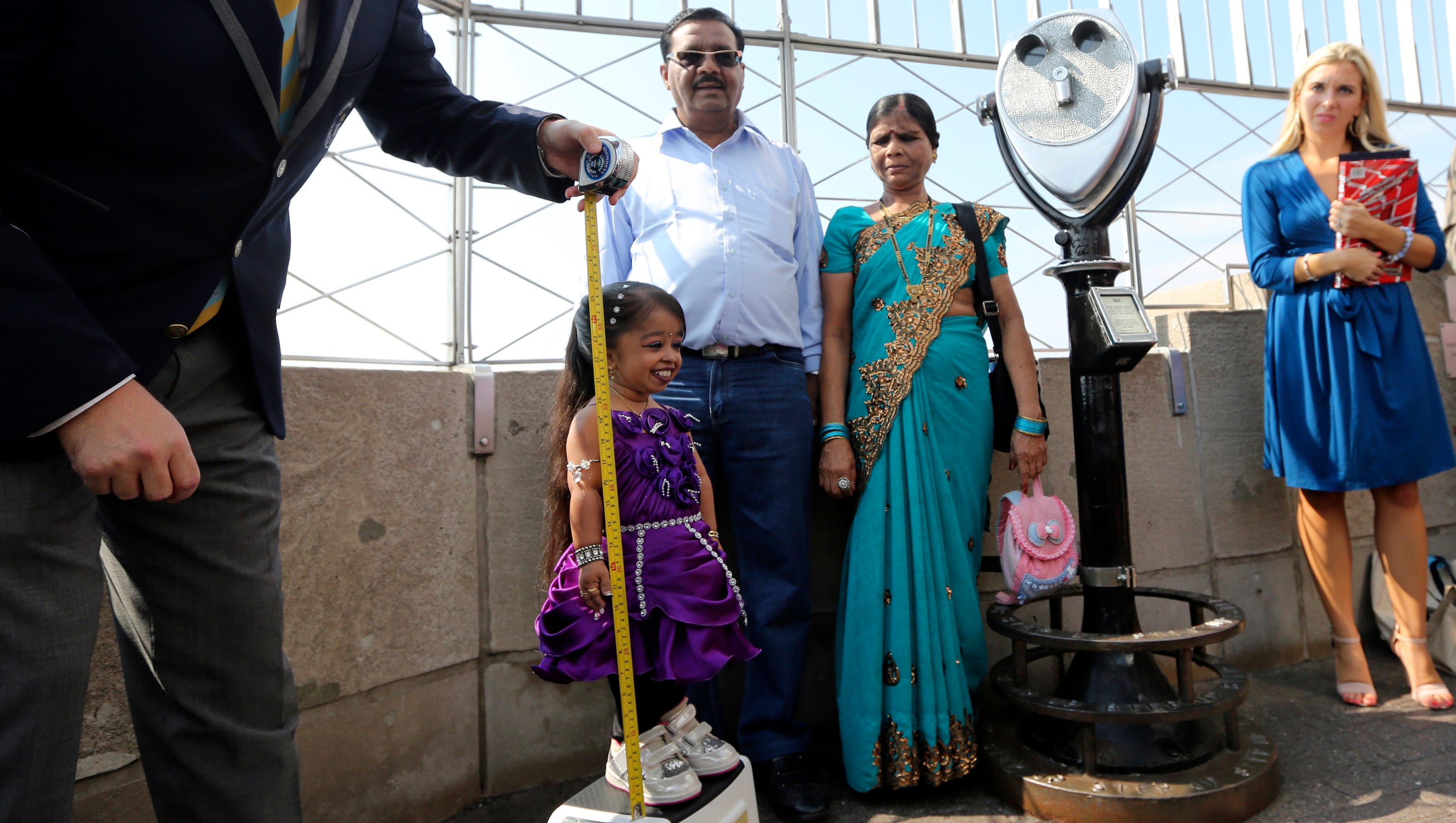 World s Smallest Woman Visits Big Apple world-s-smallest-woman-visits-big-apple