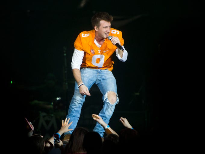 Photos Knoxville country singer Wallen
