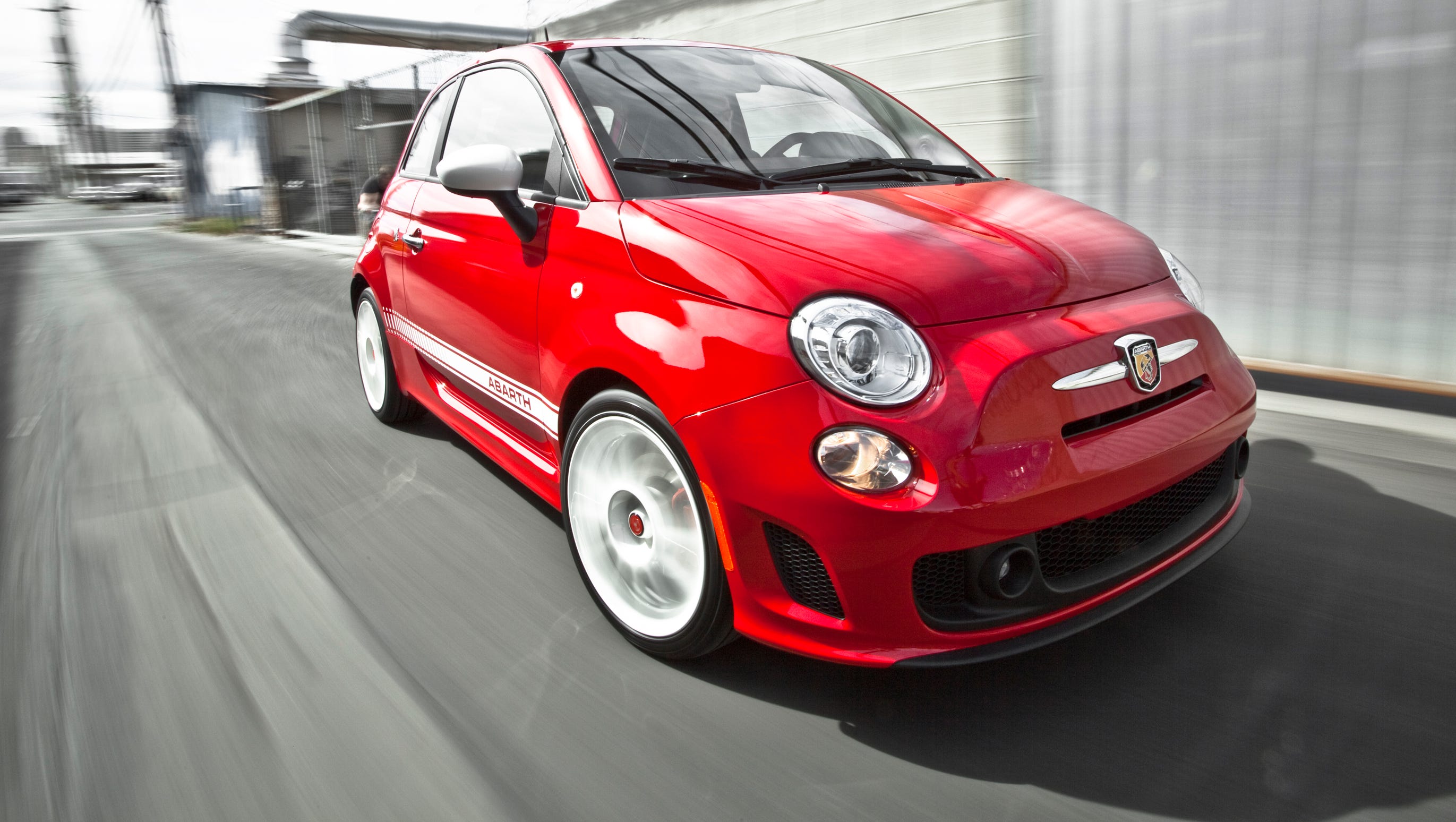 Antagonisme Festival Veel Quick spin: 2015 Fiat 500 Abarth with new automatic