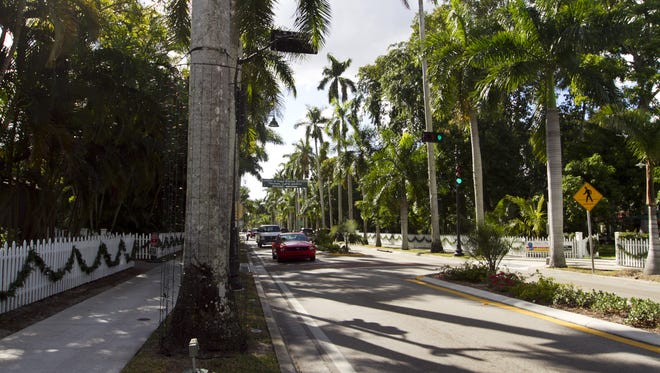 When McGregor Boulevard was completed in 1915, it was the only hard-surfaced road in Fort Myers.
