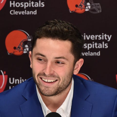 After winning the Heisman Trophy at Oklahoma,...