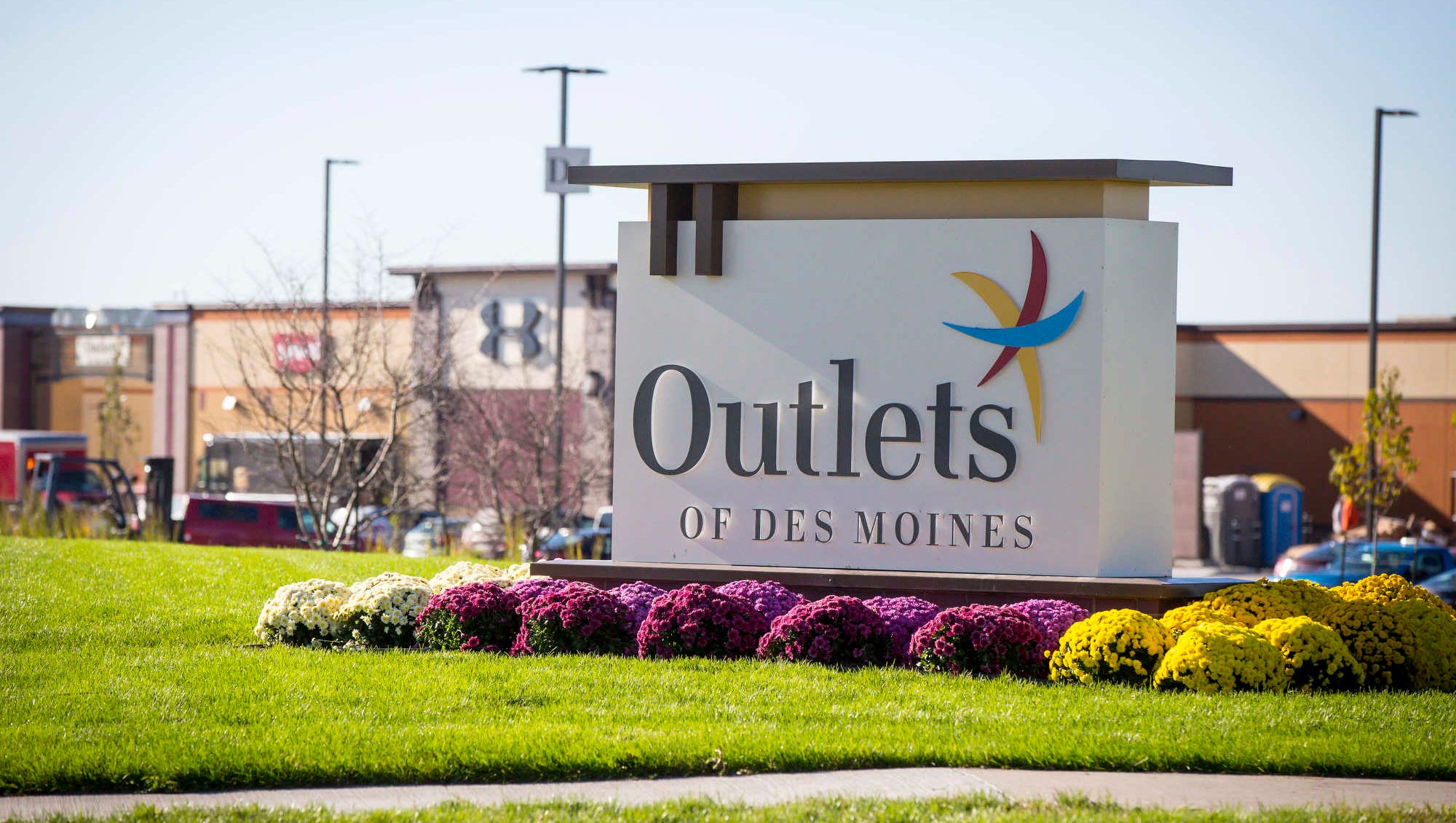 Altoona outlet mall opening with 40 stores; 25 more expected