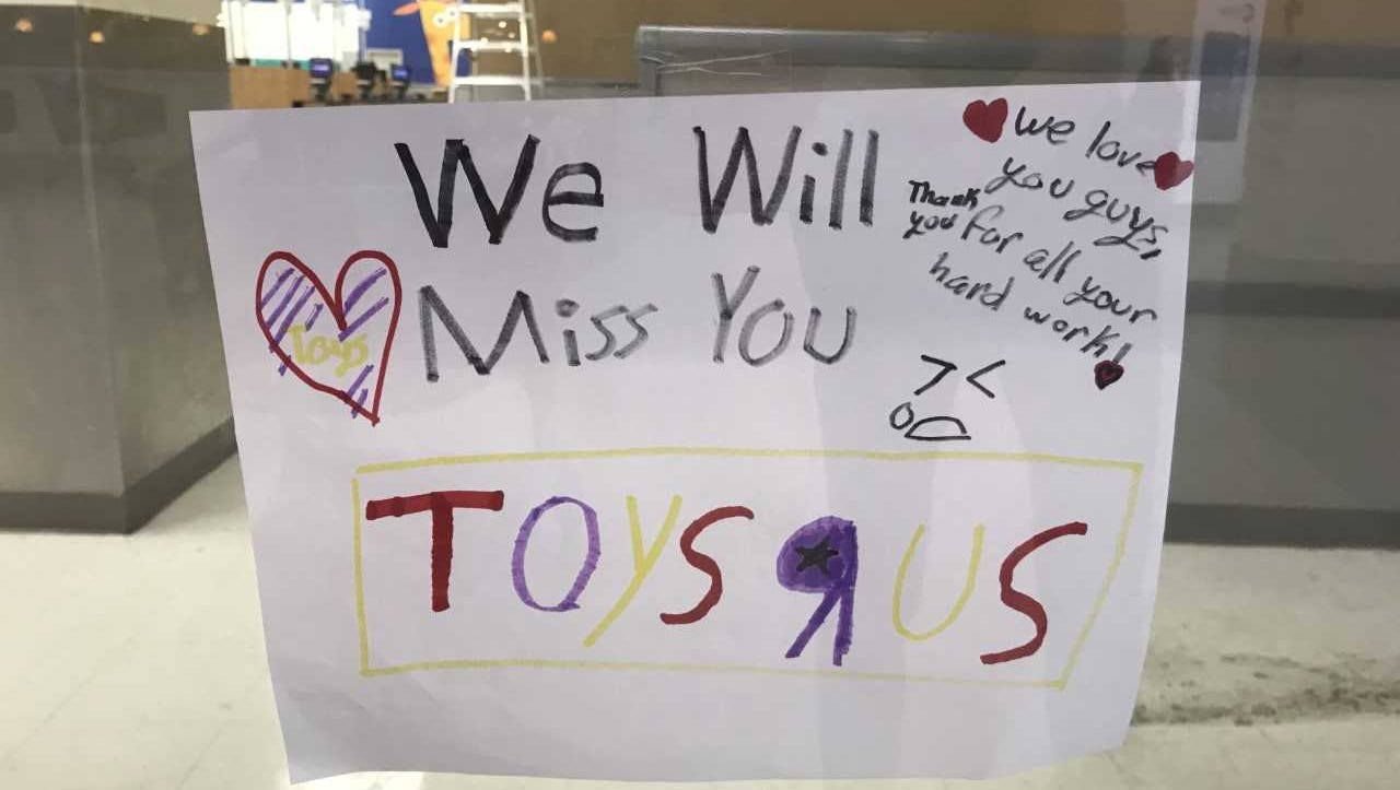 Toys R Us permanently closes all locations